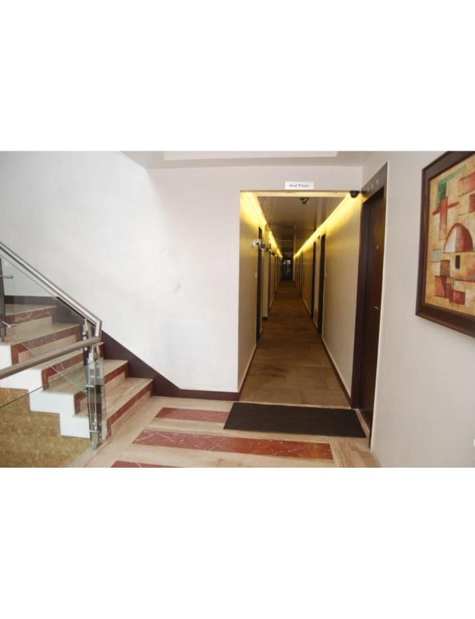 Hotel D Grand, Барейли Екстериор снимка